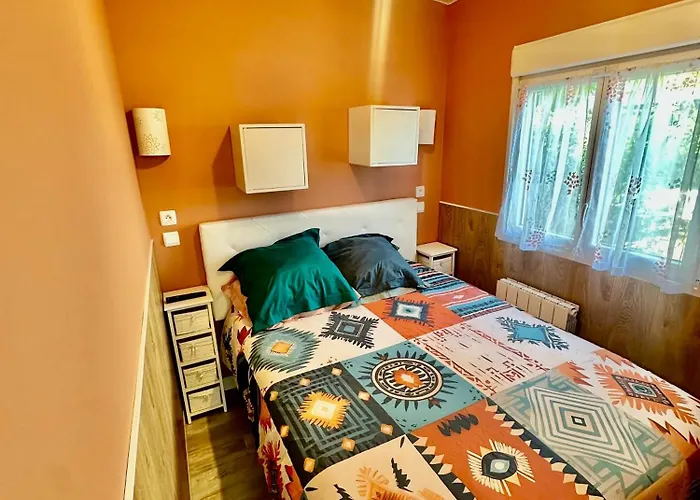 La Maison Bleue, Avec Piscine Apartment *